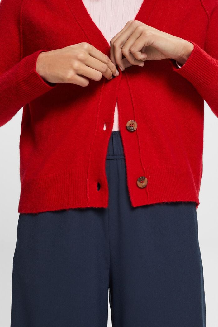 Cardigan à encolure en V boutonnée, en laine mélangée, DARK RED, detail image number 2