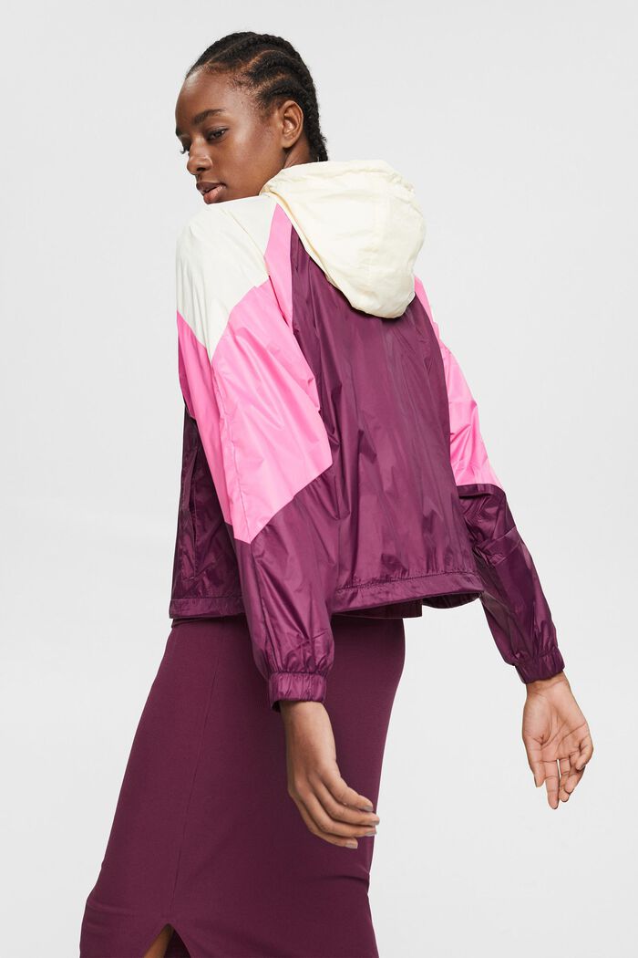 En matière recyclée : la veste au design colour blocking, BORDEAUX RED, detail image number 3