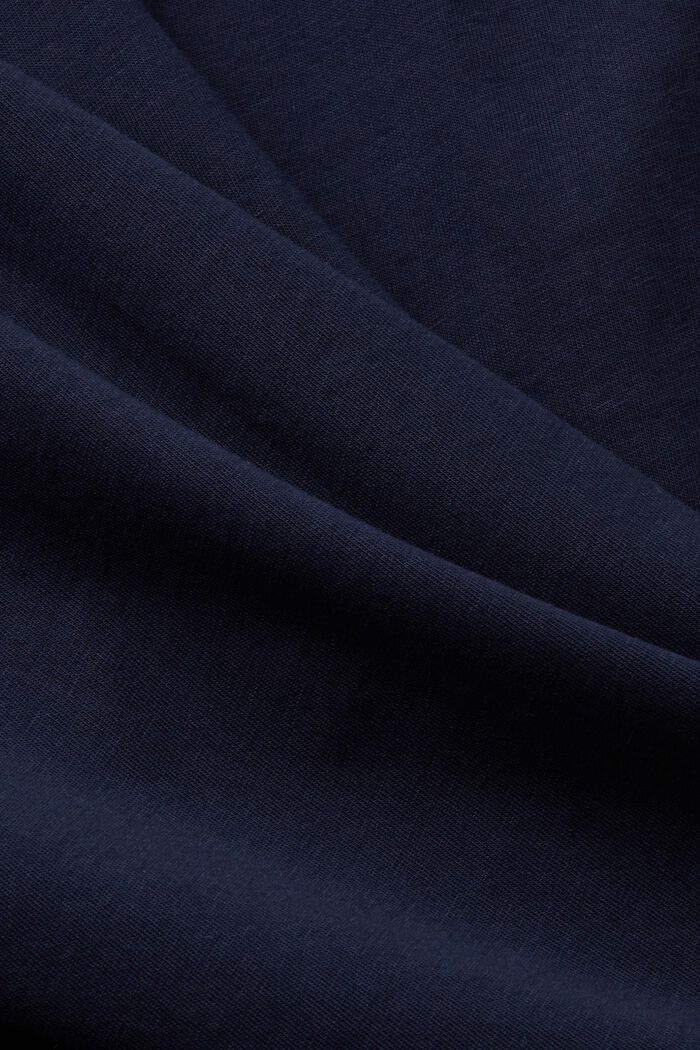 Haut en coton durable à imprimé sur la poitrine, NAVY, detail image number 5