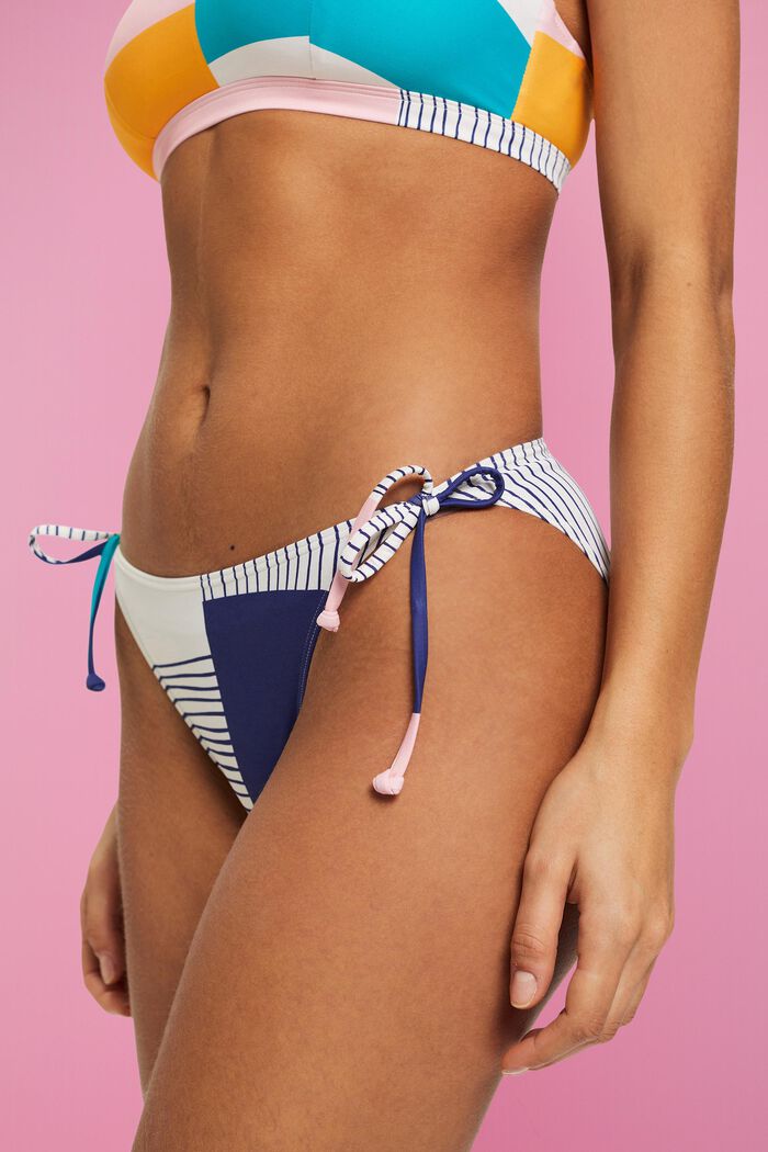 Bas de bikini à nouer sur les côtés orné d’un mélange de motifs, SAND, detail image number 3