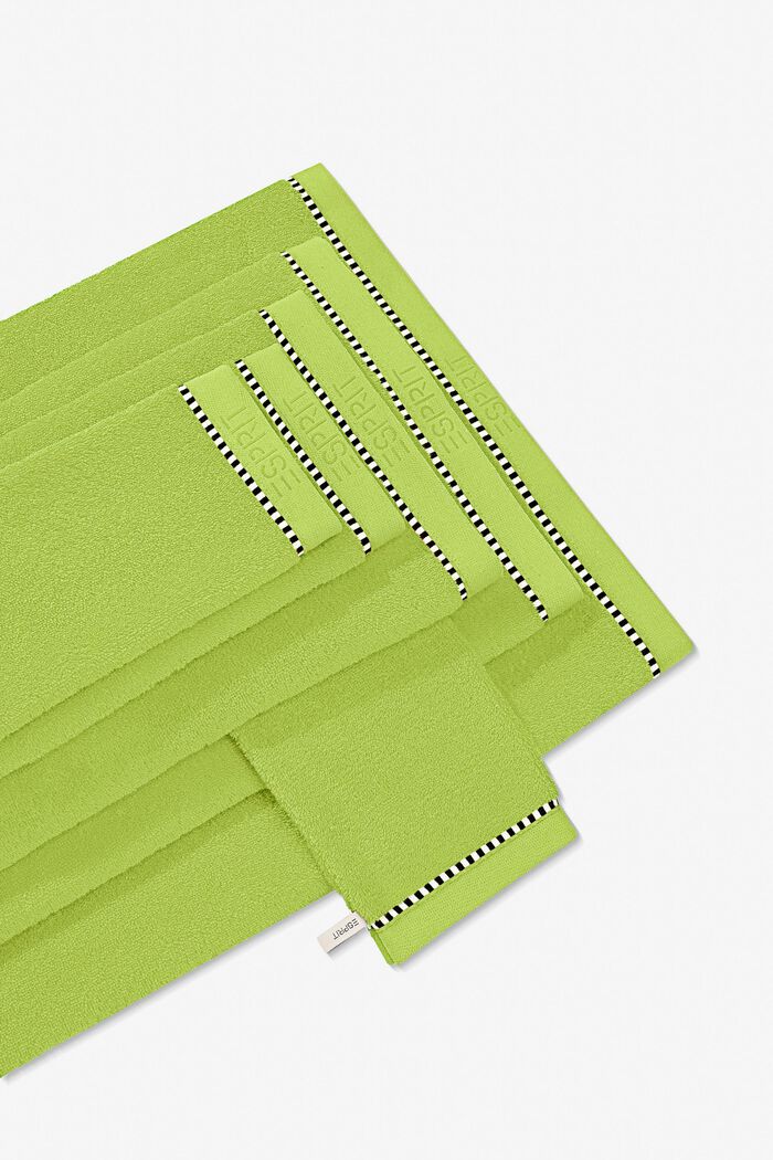 À teneur en TENCEL™ : la collection de serviettes en tissu éponge, APPLE GREEN, detail image number 4