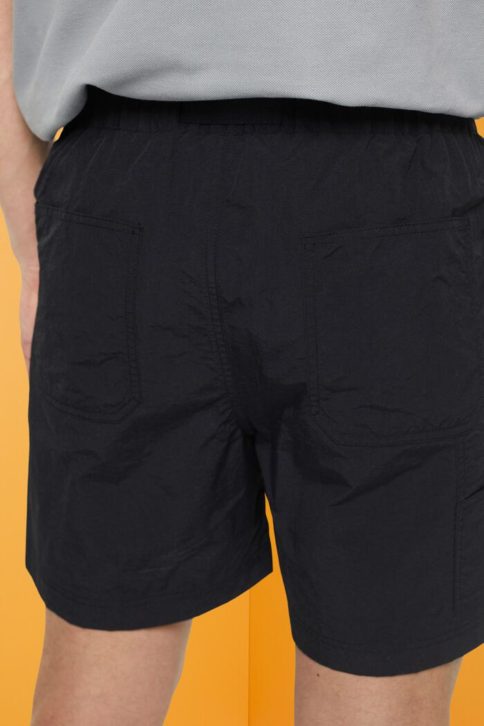 Short à ceinture intégrée, BLACK, detail image number 4