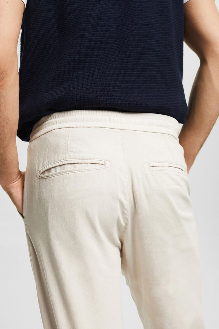 À teneur en lin : le pantalon à cordon de serrage à la taille, LIGHT BEIGE, detail image number 5