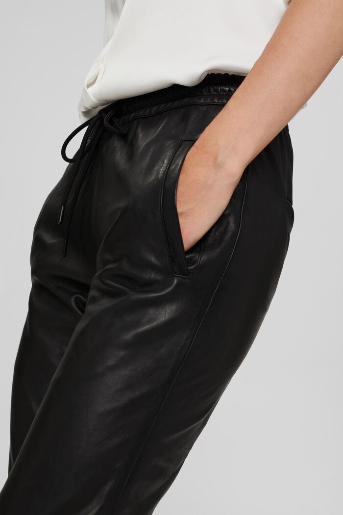 En cuir : le pantalon de jogging à taille à cordon de serrage, BLACK, detail image number 2