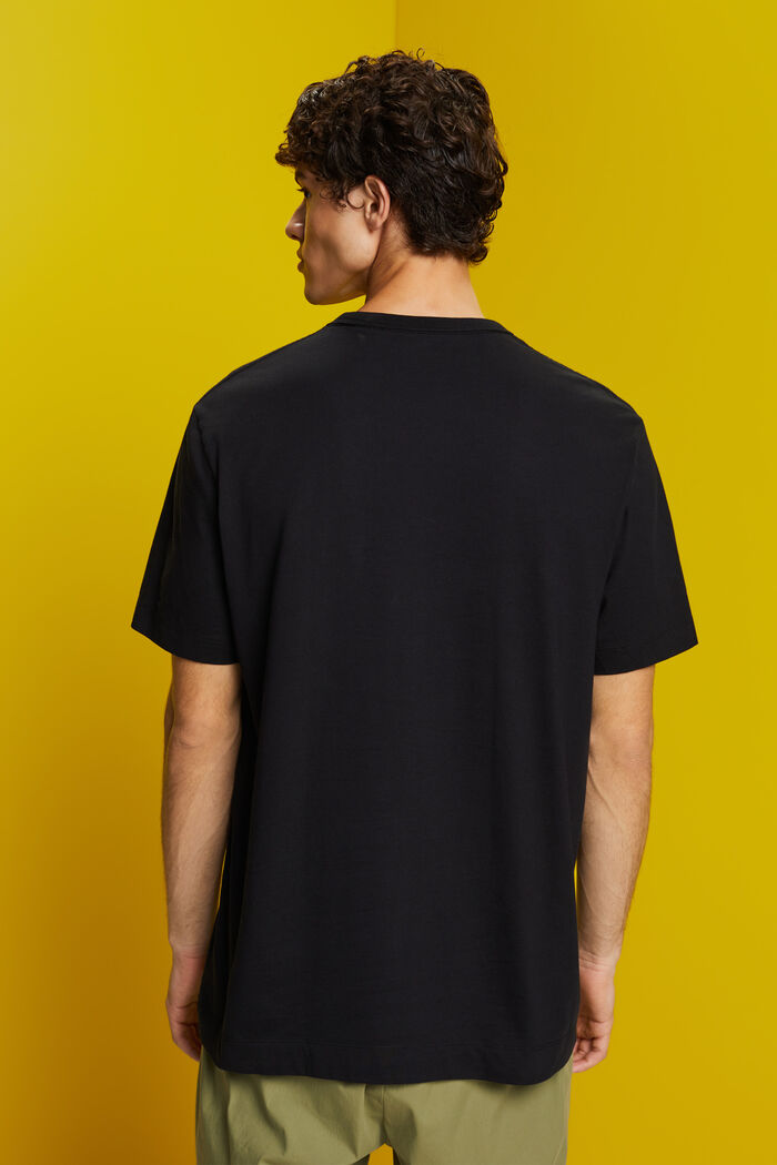 T-shirt en jersey à imprimé sur la poitrine, 100 % coton, BLACK, detail image number 3