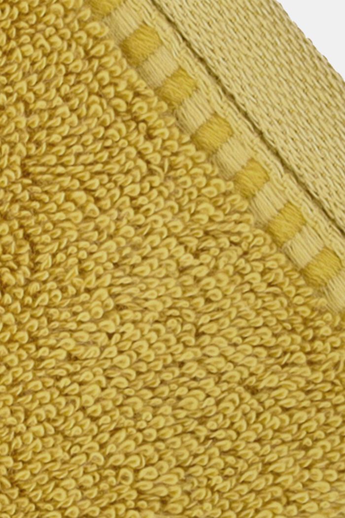 À teneur en TENCEL™ : la collection de serviettes en tissu éponge, MANGO, detail image number 2