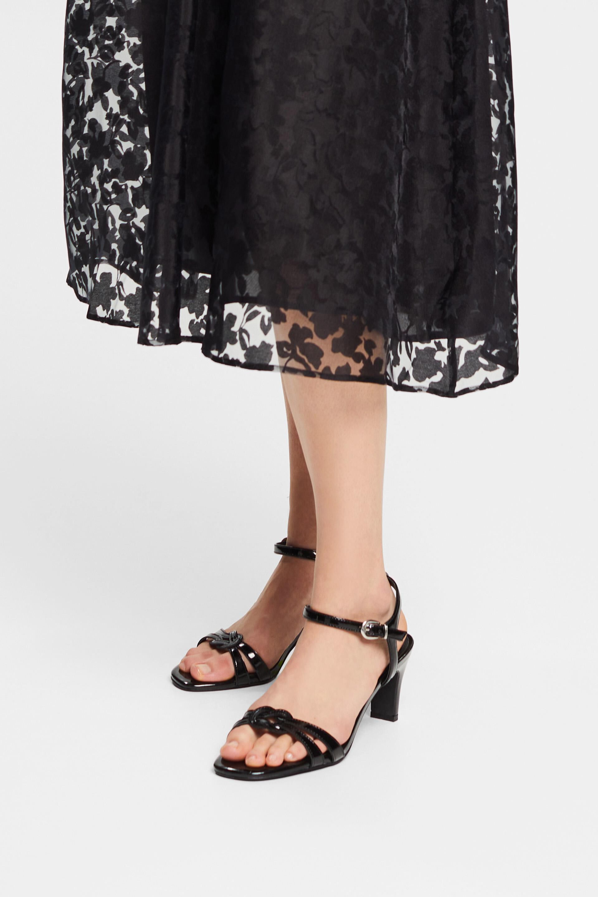 Femme Chaussures Chaussures à talons Escarpins Soda Low Wedge Esprit en coloris Noir 