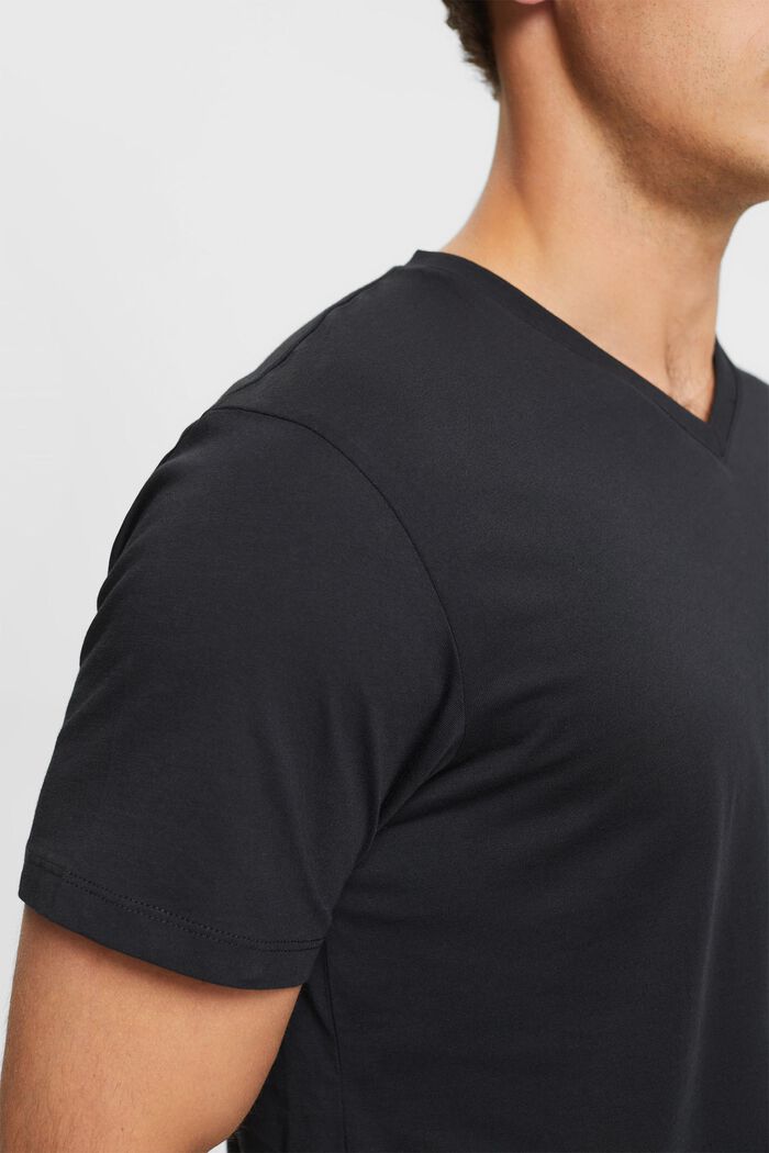 T-shirt à encolure en V en coton durable, BLACK, detail image number 2
