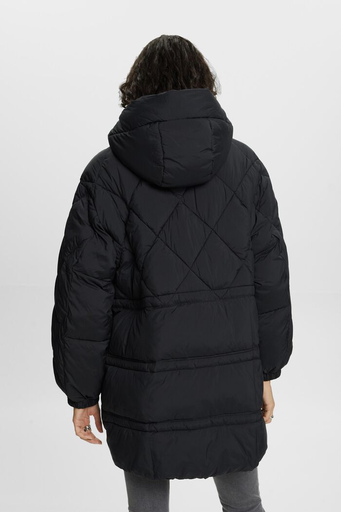 En matière recyclée : manteau matelassé à capuche, BLACK, detail image number 3