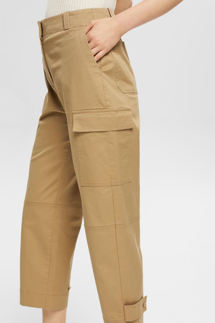 Pantalon raccourci style cargo, KHAKI BEIGE, detail image number 2