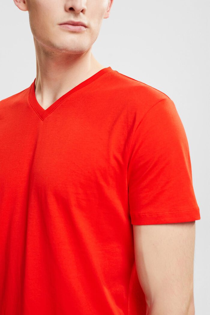 T-shirt à encolure en V en coton durable, RED, detail image number 0